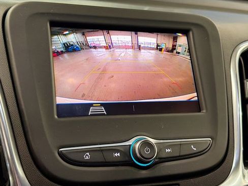 Used 2020 Chevrolet Equinox LT image 13