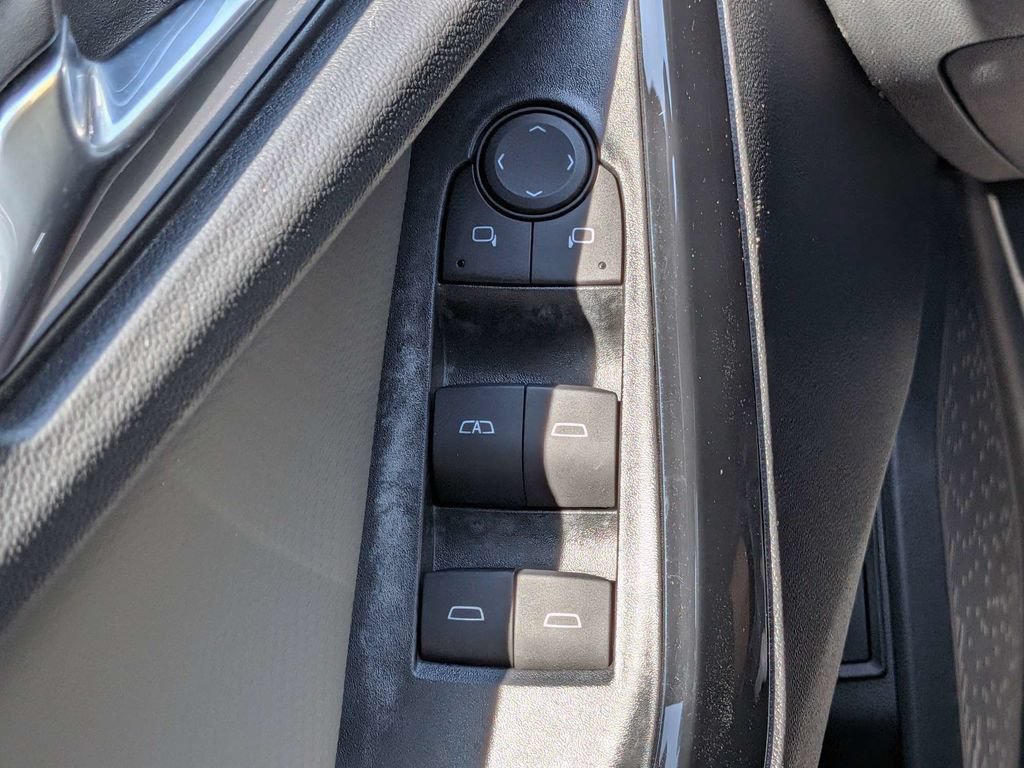 Used 2025 Chevrolet Equinox LT FWD image 26