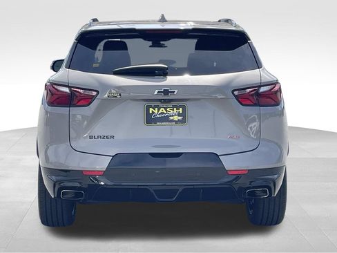 Used 2021 Chevrolet Blazer RS w/ Enhanced Convenience Package FWD image 4