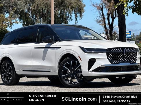 New 2026 Lincoln Nautilus Reserve AWD/4WD image 1
