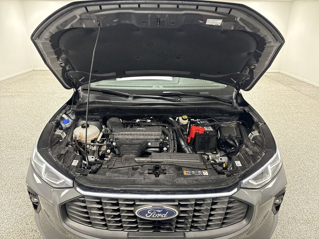Used 2025 Ford Escape Platinum AWD/4WD image 16