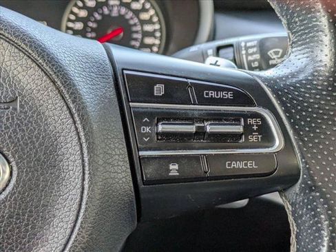 Used 2021 Kia Stinger GT1 RWD image 6