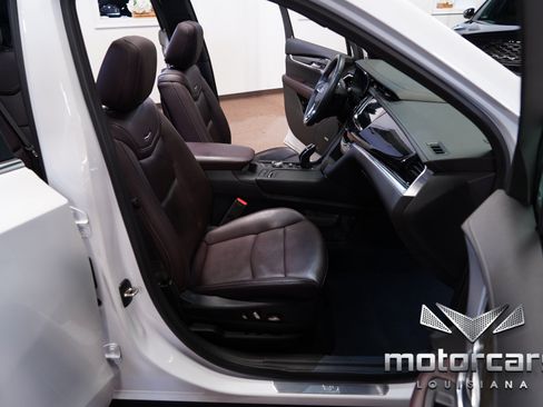 Used 2023 Cadillac XT6 Premium Luxury FWD image 29