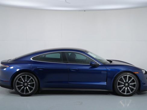 Used 2020 Porsche Taycan 4S w/ Premium Package image 56