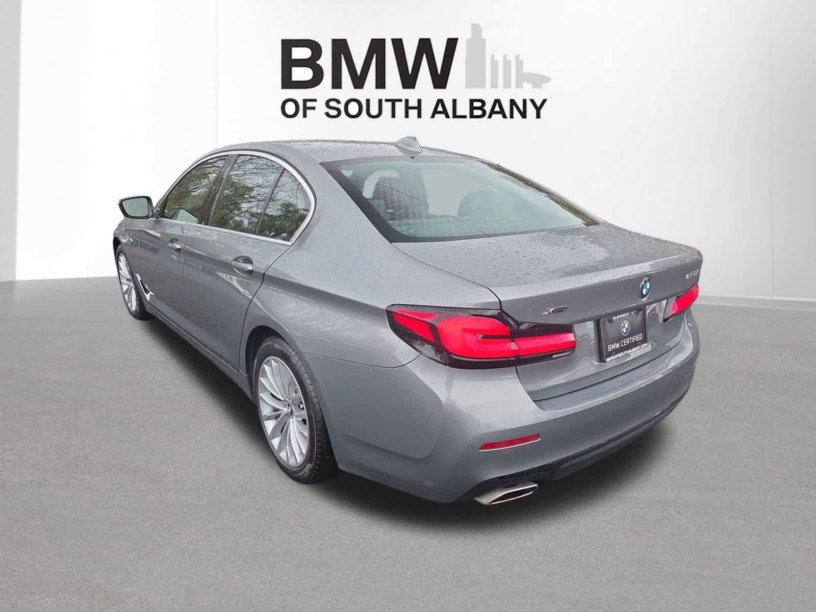 Used 2023 BMW 530i xDrive w/ Convenience Package AWD/4WD image 3