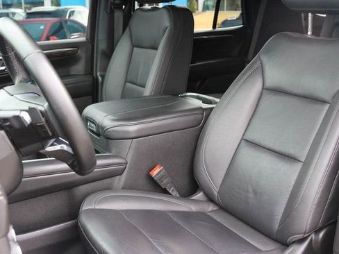 Used 2025 Chevrolet Tahoe Z71 AWD/4WD image 13