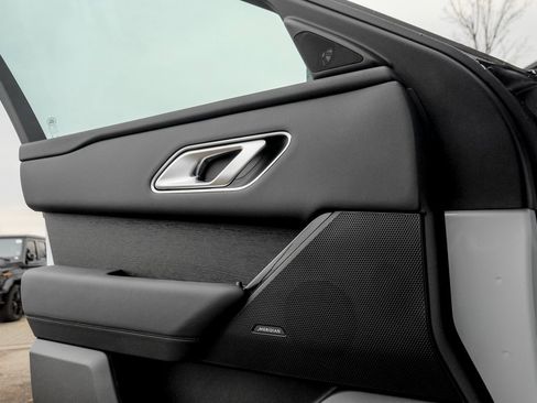 Used 2026 Land Rover Range Rover Velar S image 11