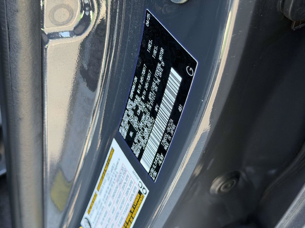 Certified 2025 Toyota 4Runner SR5 AWD/4WD image 27