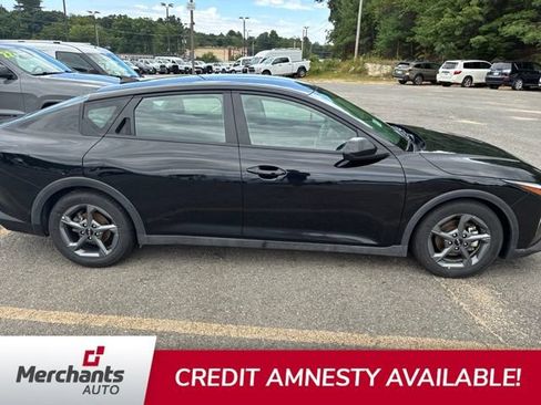 Used 2025 Kia K4 FWD image 2