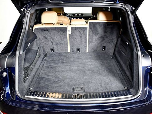 Used 2019 Porsche Cayenne image 51