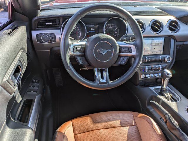 Used 2018 Ford Mustang Premium RWD image 15