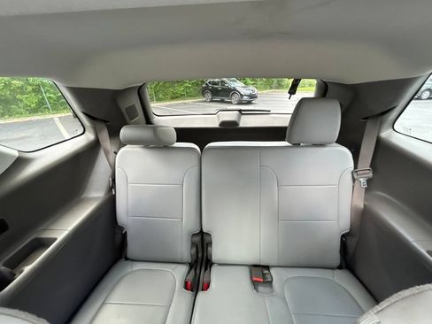 Used 2019 Chevrolet Traverse LT w/ LT Premium Package FWD image 32