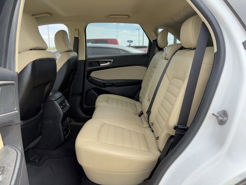 Used 2022 Ford Edge SEL w/ Convenience Package image 27