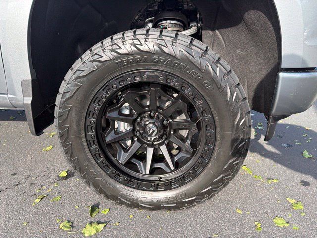Used 2026 Chevrolet Silverado 1500 RST w/ Dark Appearance Package AWD/4WD image 9