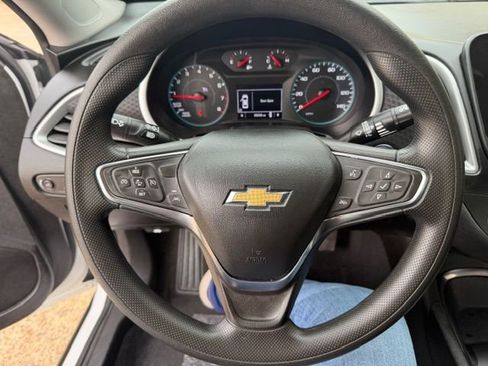 Used 2025 Chevrolet Malibu LT image 22