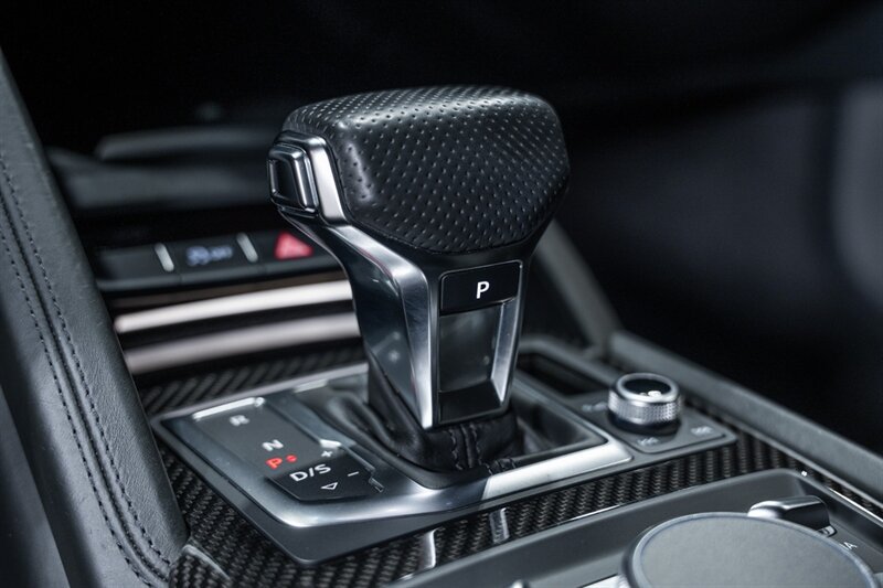 Used 2018 Audi R8 V10 RWD image 49