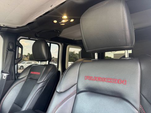 Used 2020 Jeep Wrangler Unlimited Rubicon AWD/4WD image 23