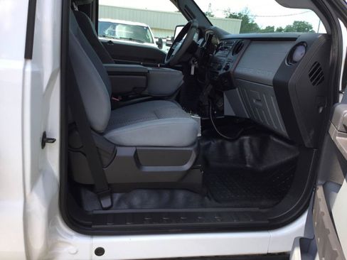 Used 2013 Ford F550 2WD Regular Cab Super Duty w/ PWR Equipment Group image 32