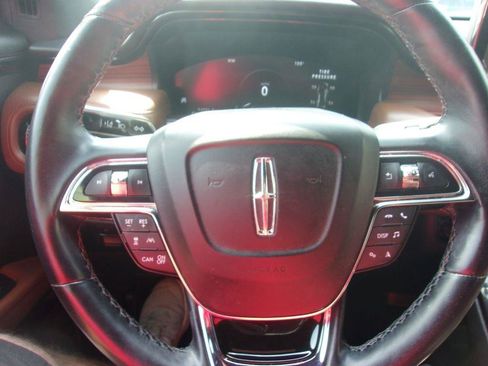 Used 2023 Lincoln Nautilus Reserve w/ Equipment Group 201A FWD image 19