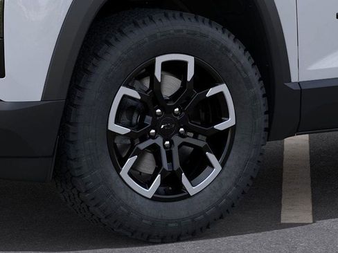 New 2026 Chevrolet Equinox ACTIV image 9