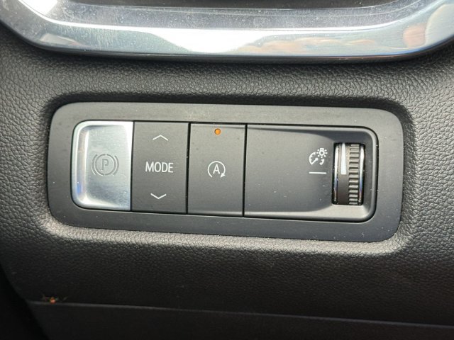Used 2026 GMC Acadia Elevation FWD image 25