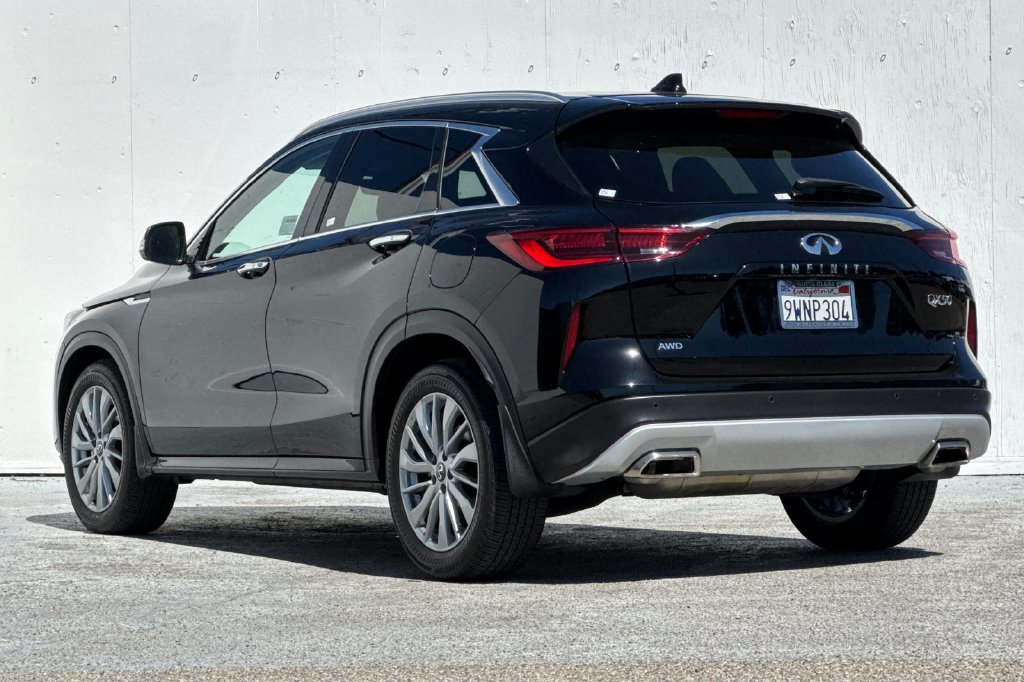 Certified 2024 INFINITI QX50 Luxe w/ Cargo Package AWD/4WD image 5