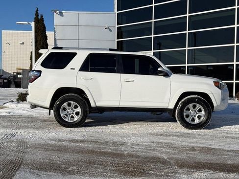 Used 2024 Toyota 4Runner SR5 image 2