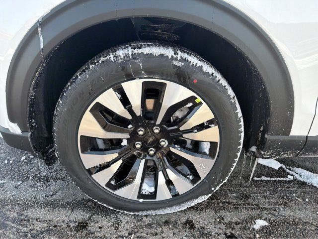 New 2026 Ford Explorer Platinum w/ LUX Leather Package AWD/4WD image 19