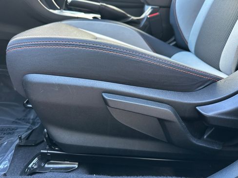 Used 2022 Subaru Crosstrek 2.0i Premium w/ Popular Package #4 image 16