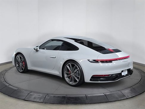 Used 2024 Porsche 911 Carrera S image 3