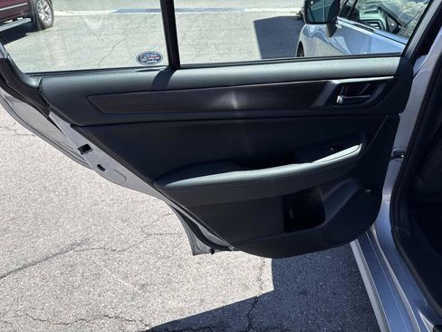 Used 2017 Subaru Legacy 2.5i Limited w/ Popular Package #4 AWD/4WD image 15