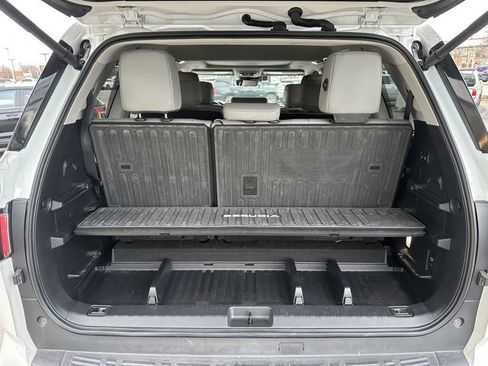 Used 2023 Toyota Sequoia Limited image 24