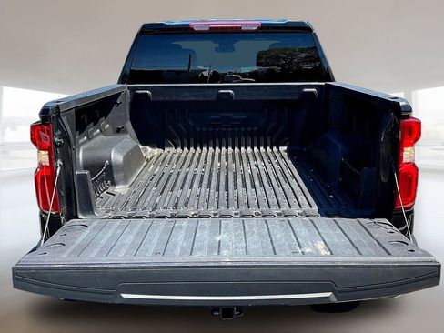 Used 2024 Chevrolet Silverado 1500 RST AWD/4WD image 7