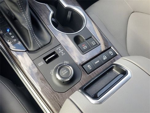 Used 2022 Toyota Highlander Platinum image 27