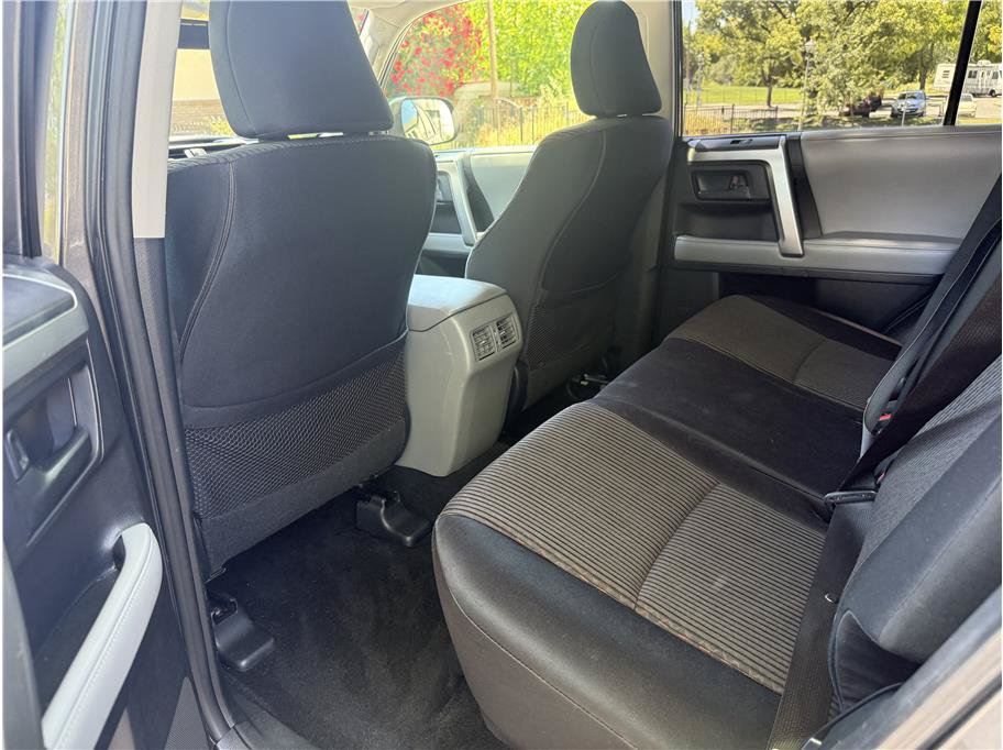 Used 2012 Toyota 4Runner SR5 AWD/4WD image 9