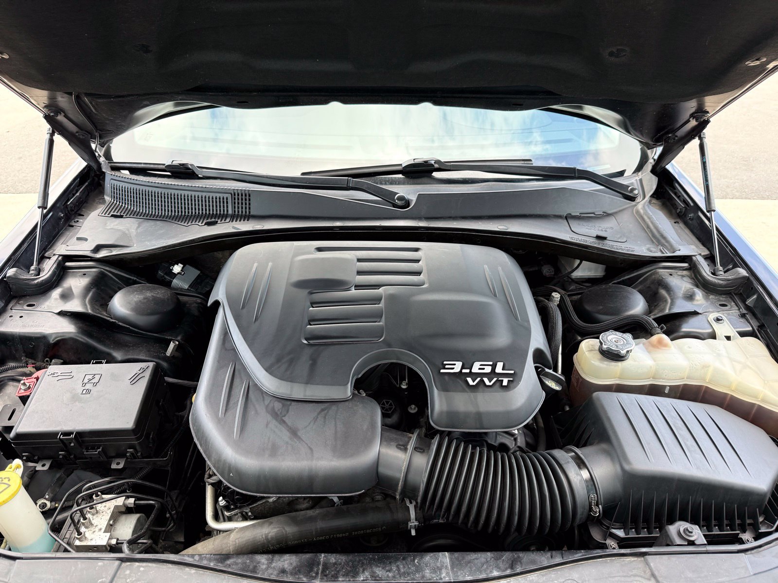 Used 2020 Chrysler 300 Touring w/ Driver Convenience Group RWD image 41