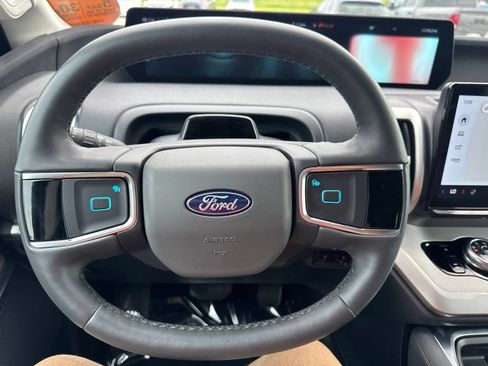 Certified 2025 Ford Expedition Max Active AWD/4WD image 12