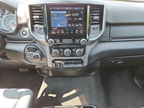 Used 2022 RAM 1500 Big Horn RWD image 11
