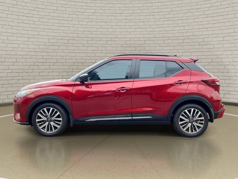 Used 2024 Nissan Kicks SR FWD image 8