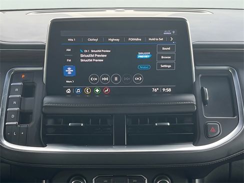 Used 2021 Chevrolet Suburban LT w/ LT Signature Plus Package image 27