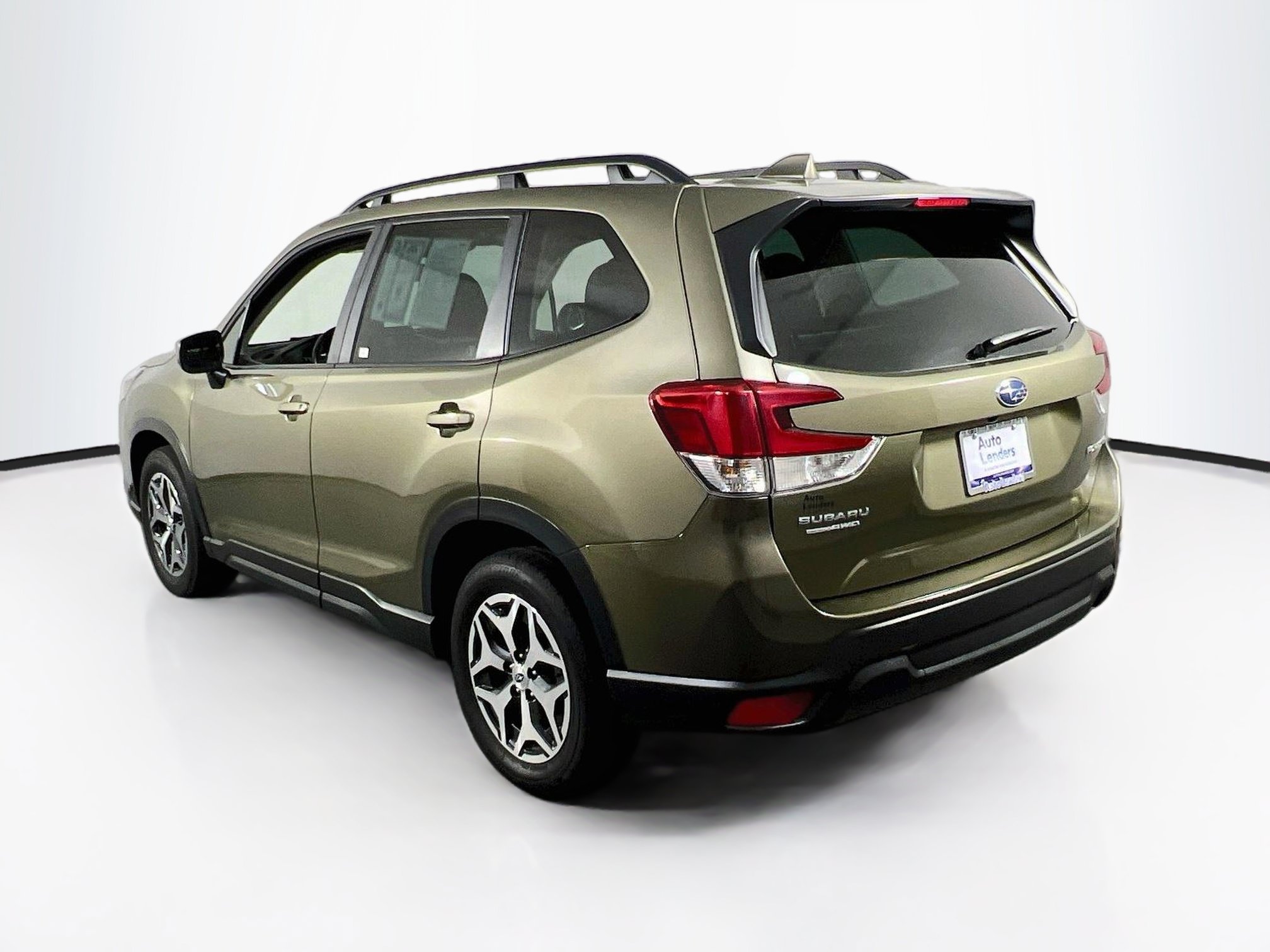 Used 2023 Subaru Forester Premium AWD/4WD image 7