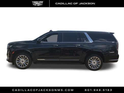 Used 2023 Cadillac Escalade ESV Premium Luxury RWD image 9