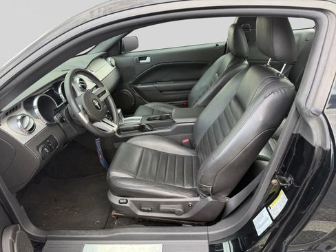 Used 2005 Ford Mustang GT Premium RWD image 10