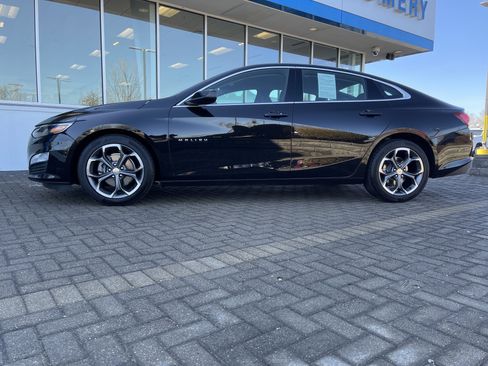 Used 2022 Chevrolet Malibu LT image 2