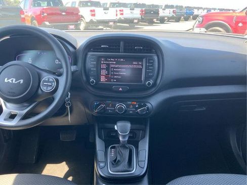 Used 2023 Kia Soul LX w/ Option Group 015 FWD image 26