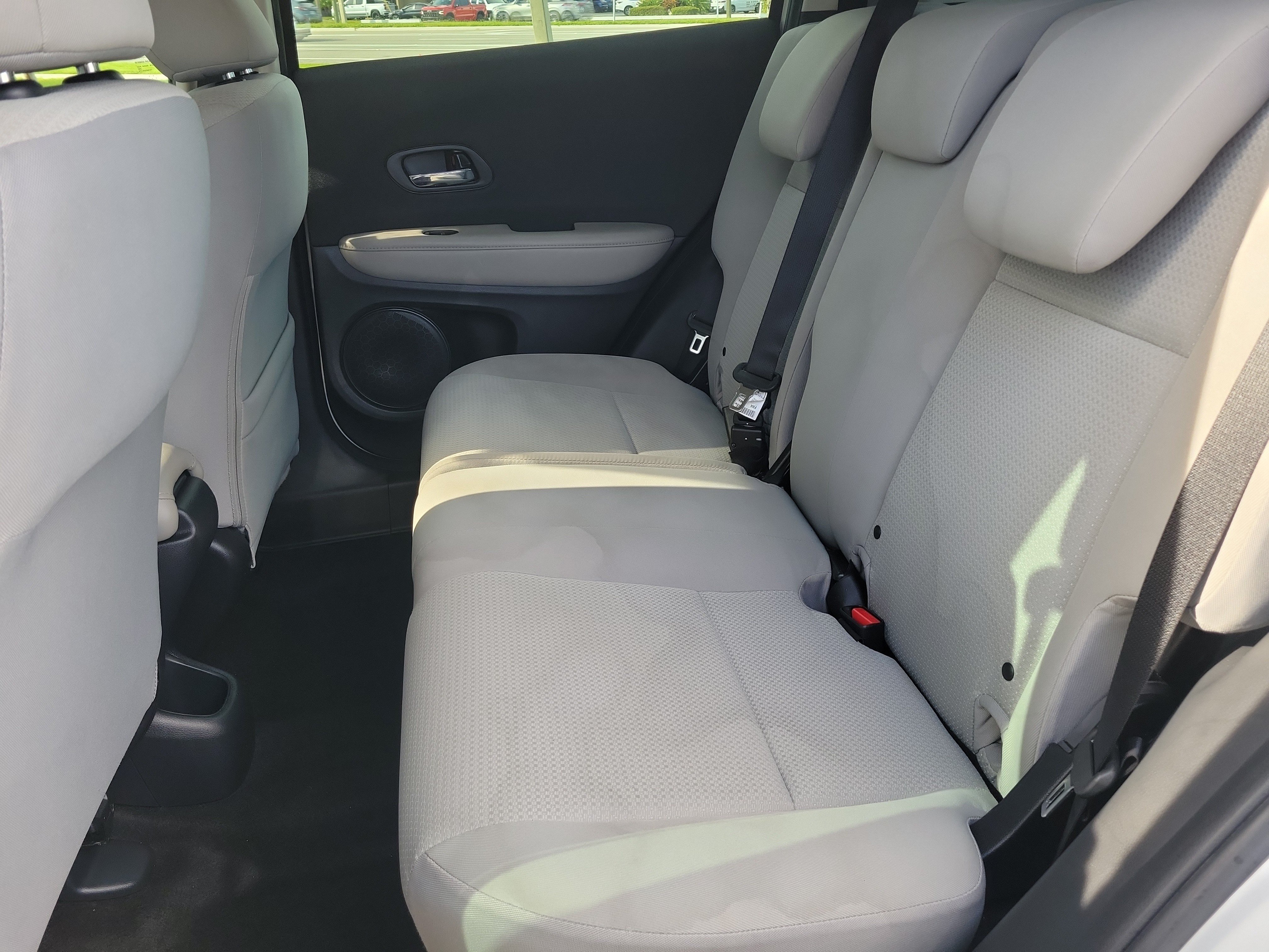 Used 2022 Honda HR-V LX image 11