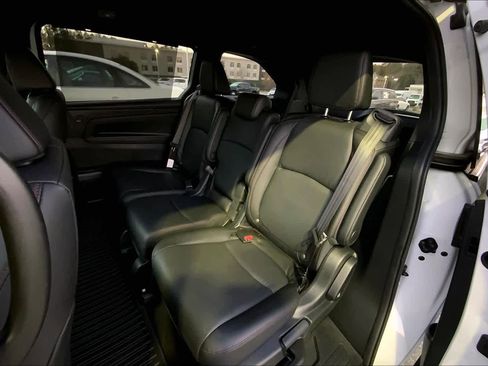Used 2025 Honda Odyssey Sport-L image 20