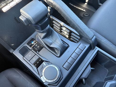 Used 2024 Toyota Tacoma SR AWD/4WD image 28