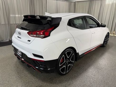 Used 2022 Hyundai Veloster N FWD image 4