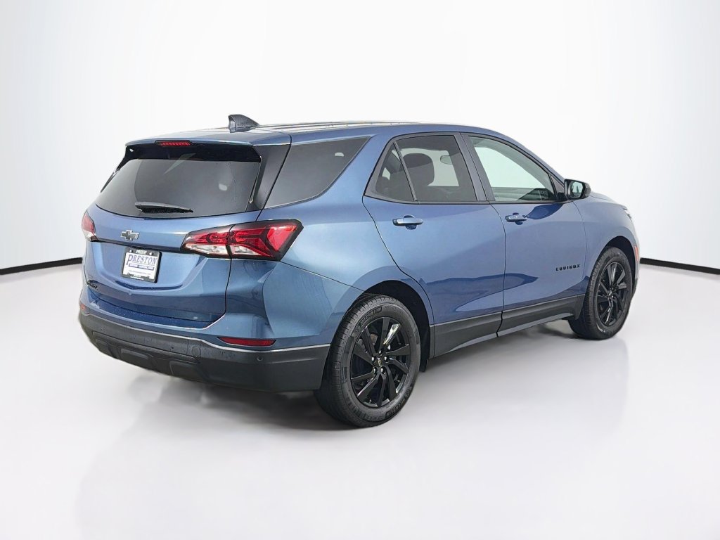 Used 2024 Chevrolet Equinox LS w/ LS Convenience Package FWD image 5